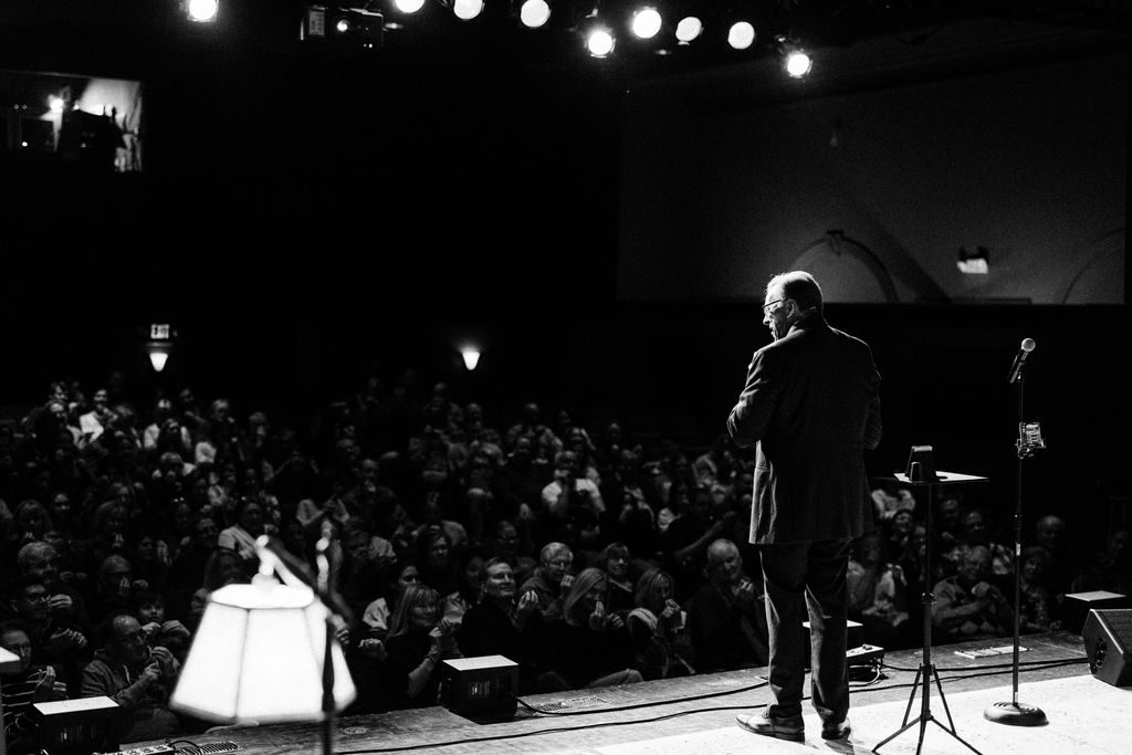 Stage Show - Mind-Blowing Mentalism